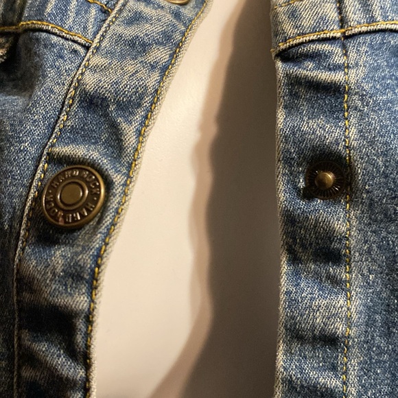 Vintage Hard Rock Cafe Women’s Denim Jacket. Size S. - Picture 5 of 7